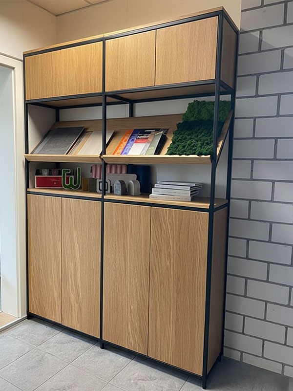 Regal Display für Kataloge und Büromaterial