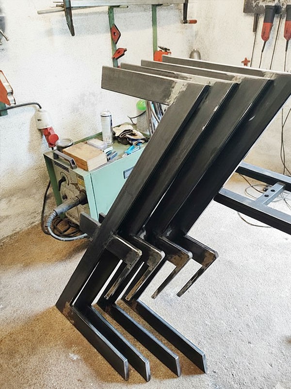 Metallfüße für Schallplattenregal