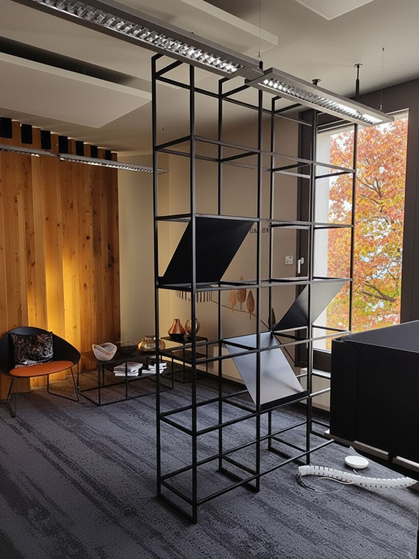 Regal Display fuer Brochueren