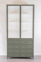 Metallschrank mit Glastüren und 8 Schubladen