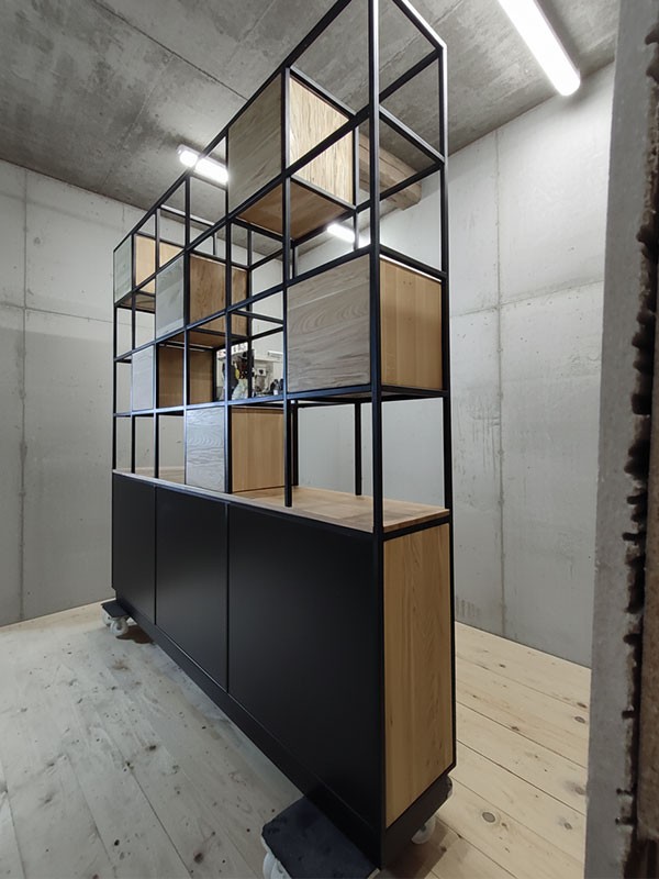 Raumteiler von hinten