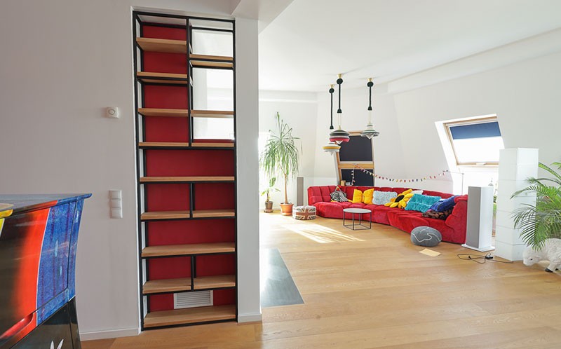 Regal in einer Mauernische Wohnzimmerregal Industriedesign